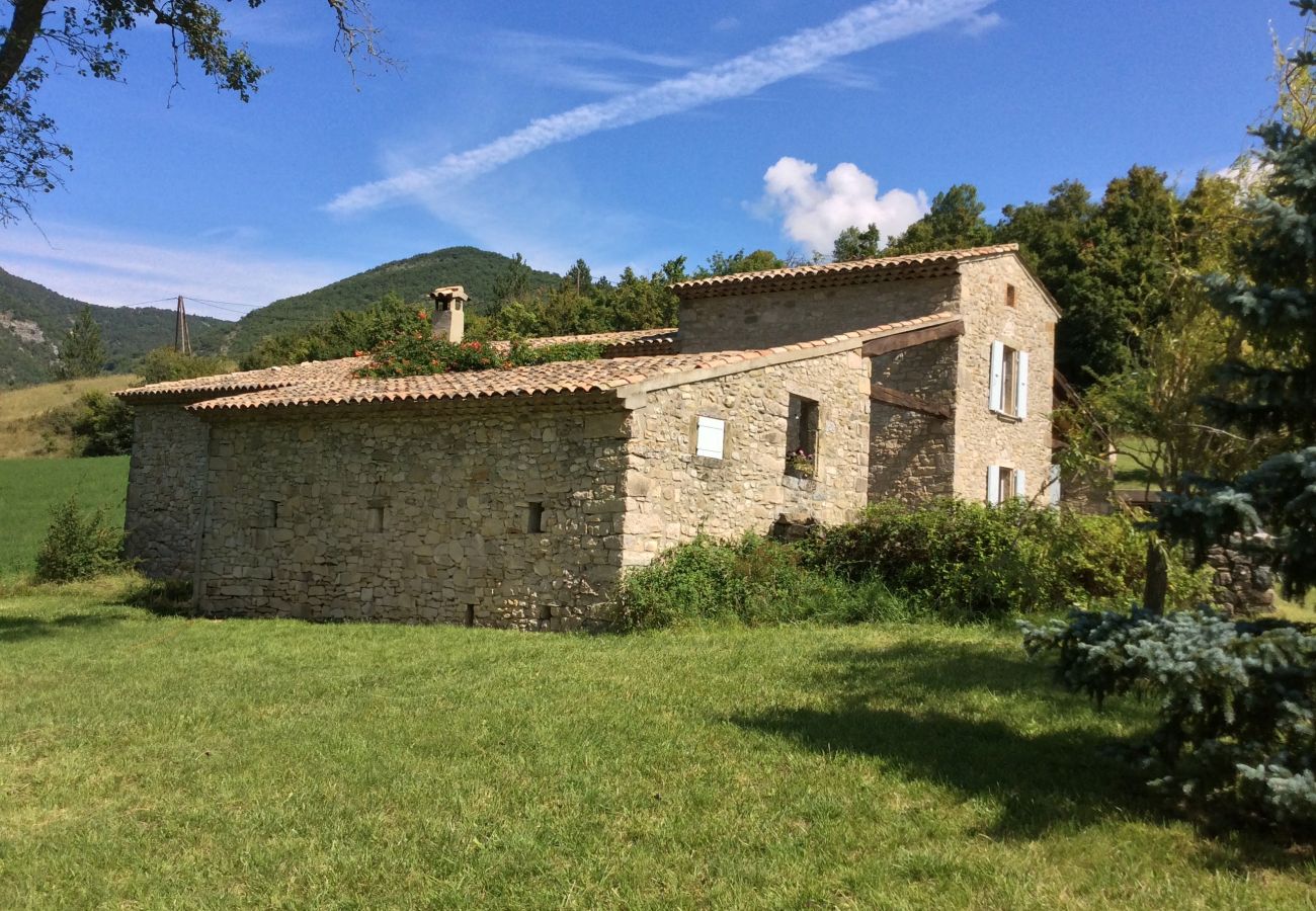 Villa in Bézaudun-sur-Bîne - Havre de Paix Landhaus 15 Personen